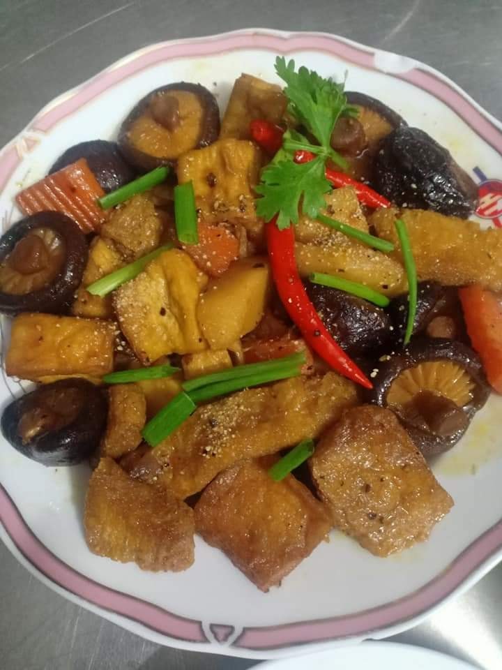 quán cơm chay làng đại học tùy tâm 0 đồng