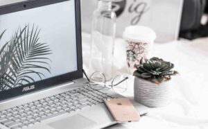 laptop-cho-sinh-vien-nam-2021